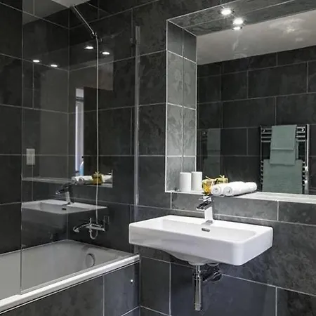 Semesterbostad Lambing Live *